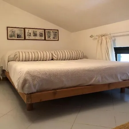 La Mansarda Di Orni Daire *